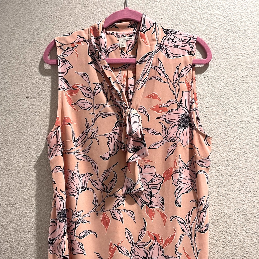 Pretty in pink shell top with neck tie